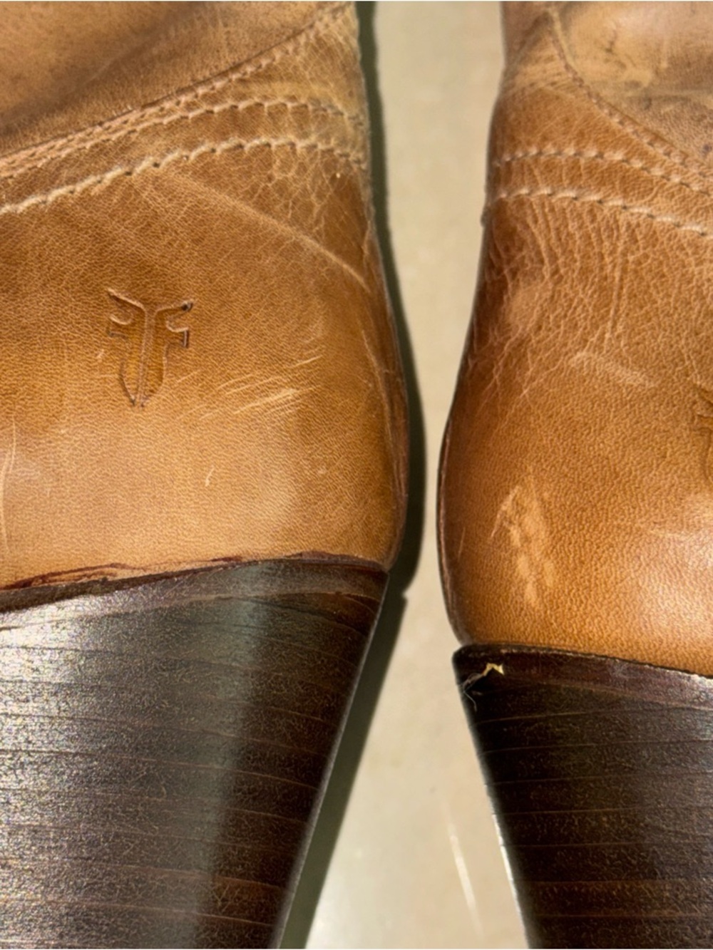 Classic Tall Women's Leather Frye Boots size 9 - Picture 2 of 16